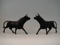 Obsidian Bull Pair